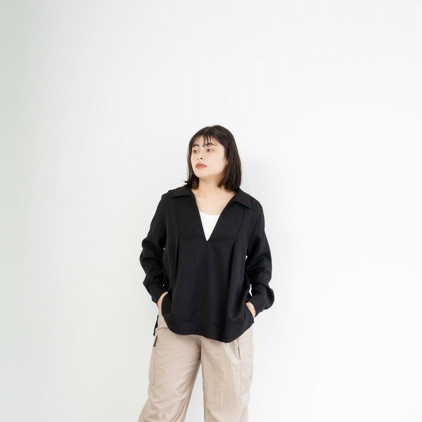 Japanese fabric Alicia Lino captain deep V-neck shirt