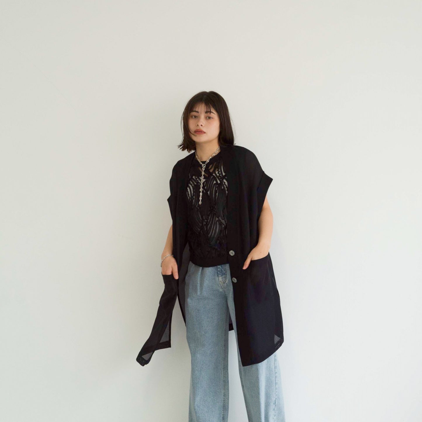 full-knit mesh sleeveless cardigan vest
