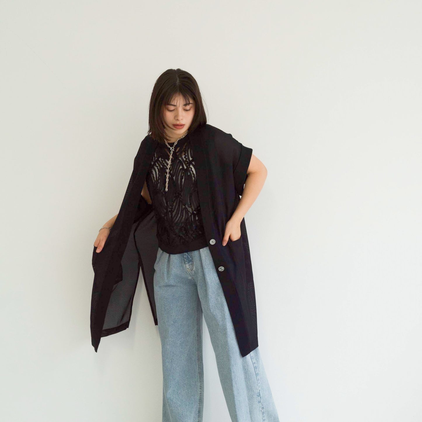 full-knit mesh sleeveless cardigan vest