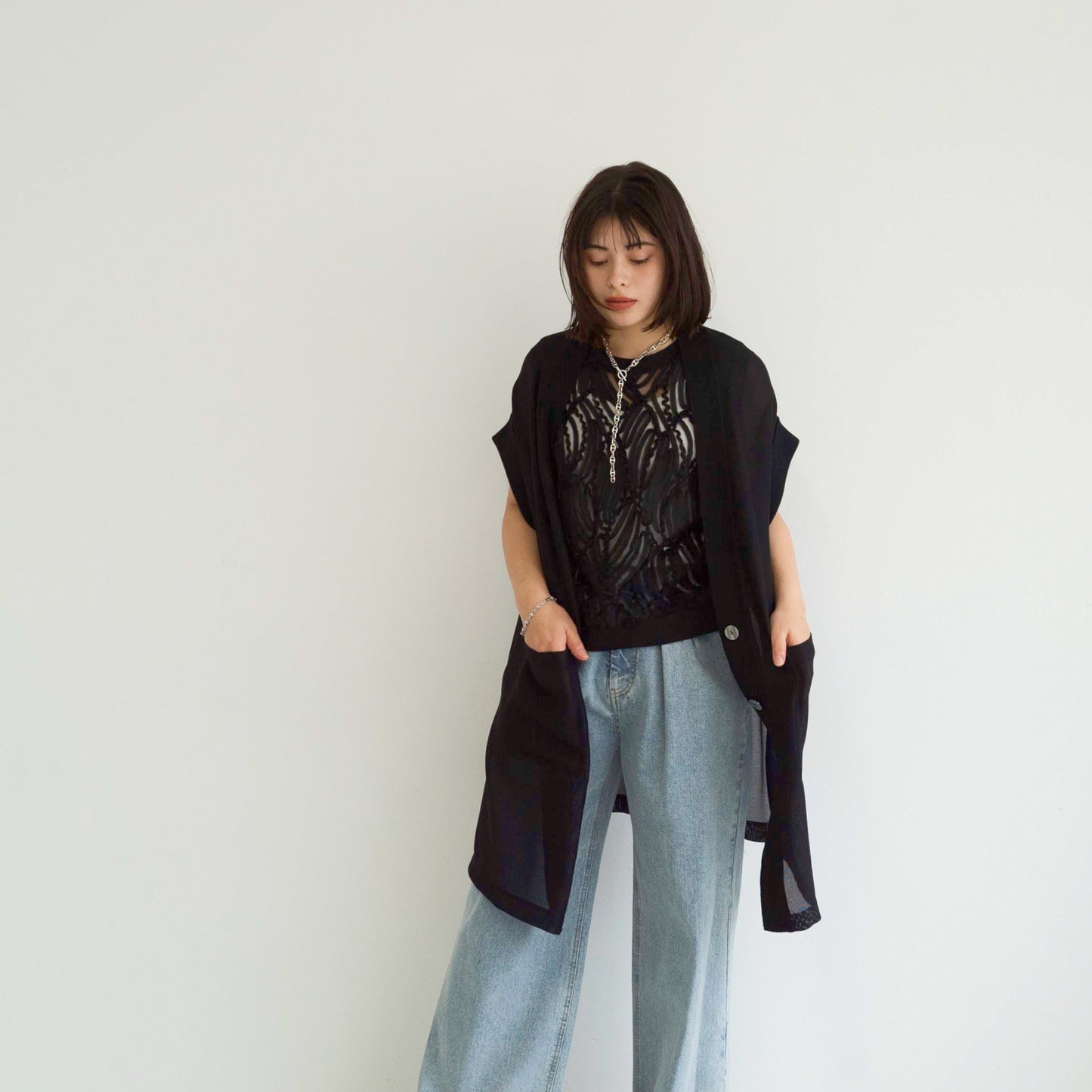 full-knit mesh sleeveless cardigan vest