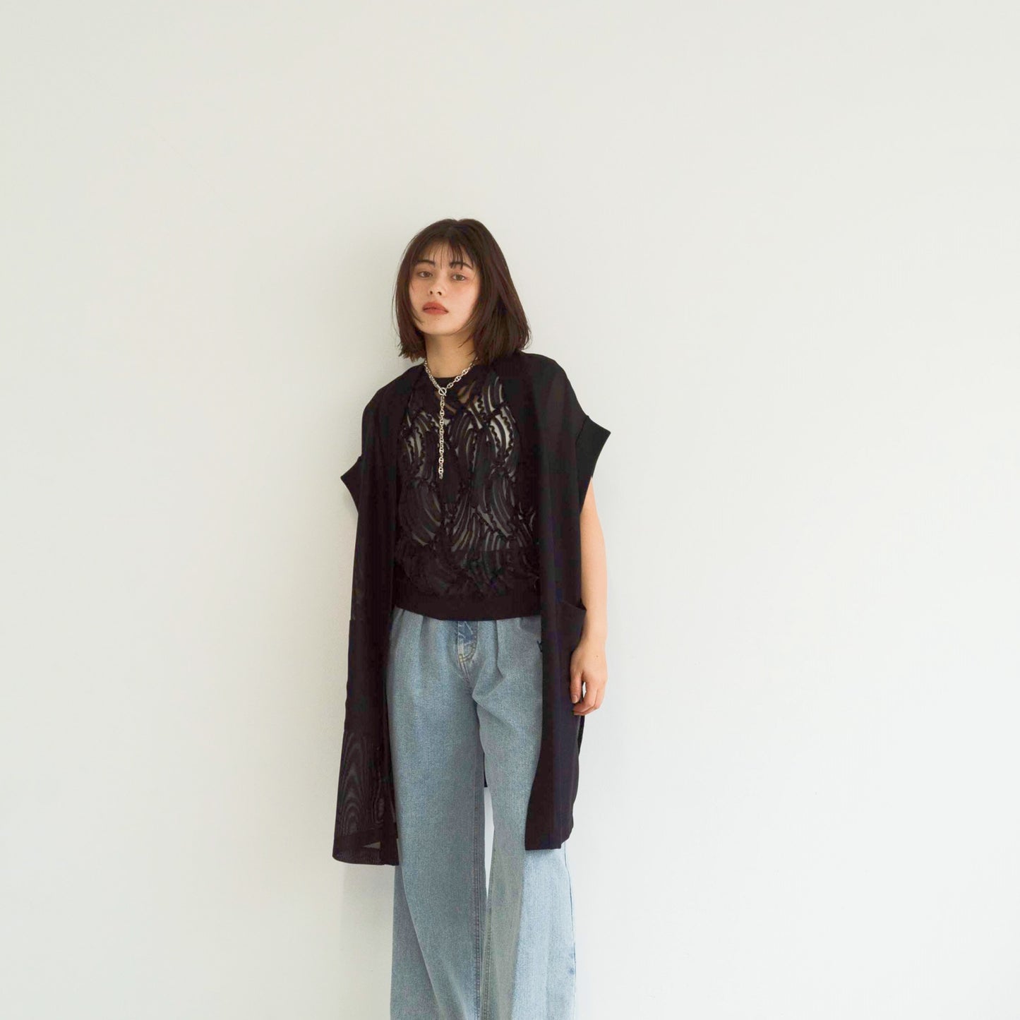 Feather-shape Lace Panel Pullover Vest