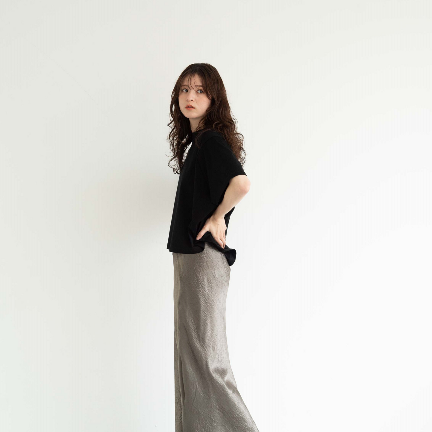 Compression casual oversized pullover T-shirt.