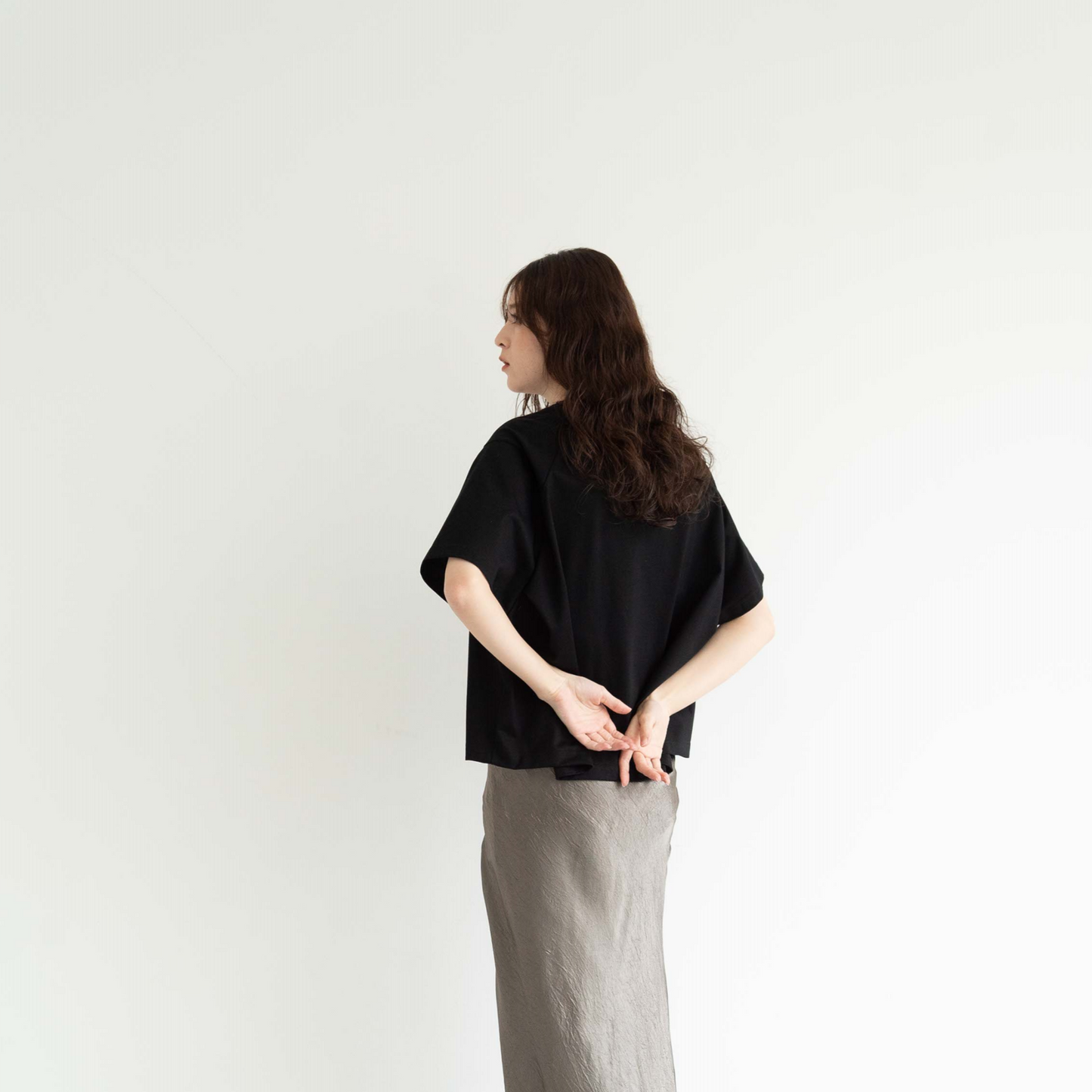 Compression casual oversized pullover T-shirt.