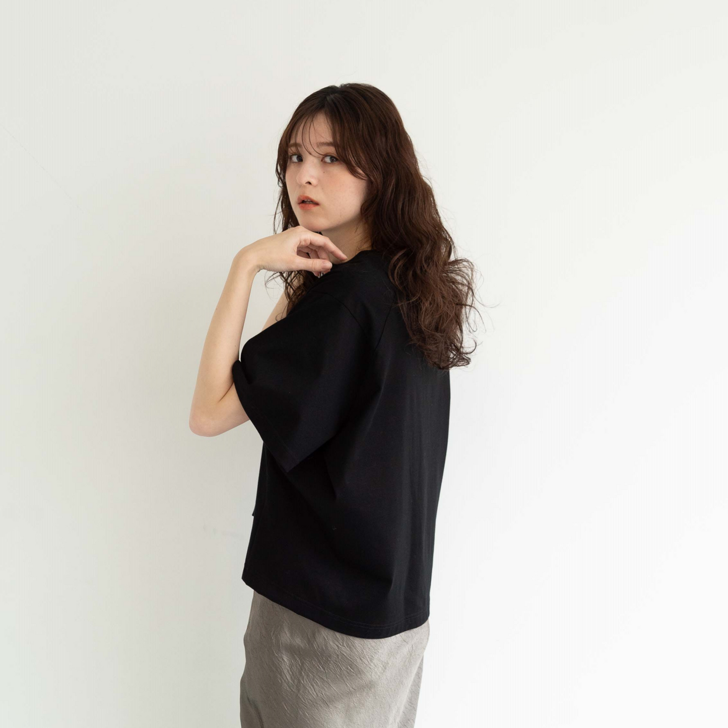 Compression casual oversized pullover T-shirt.