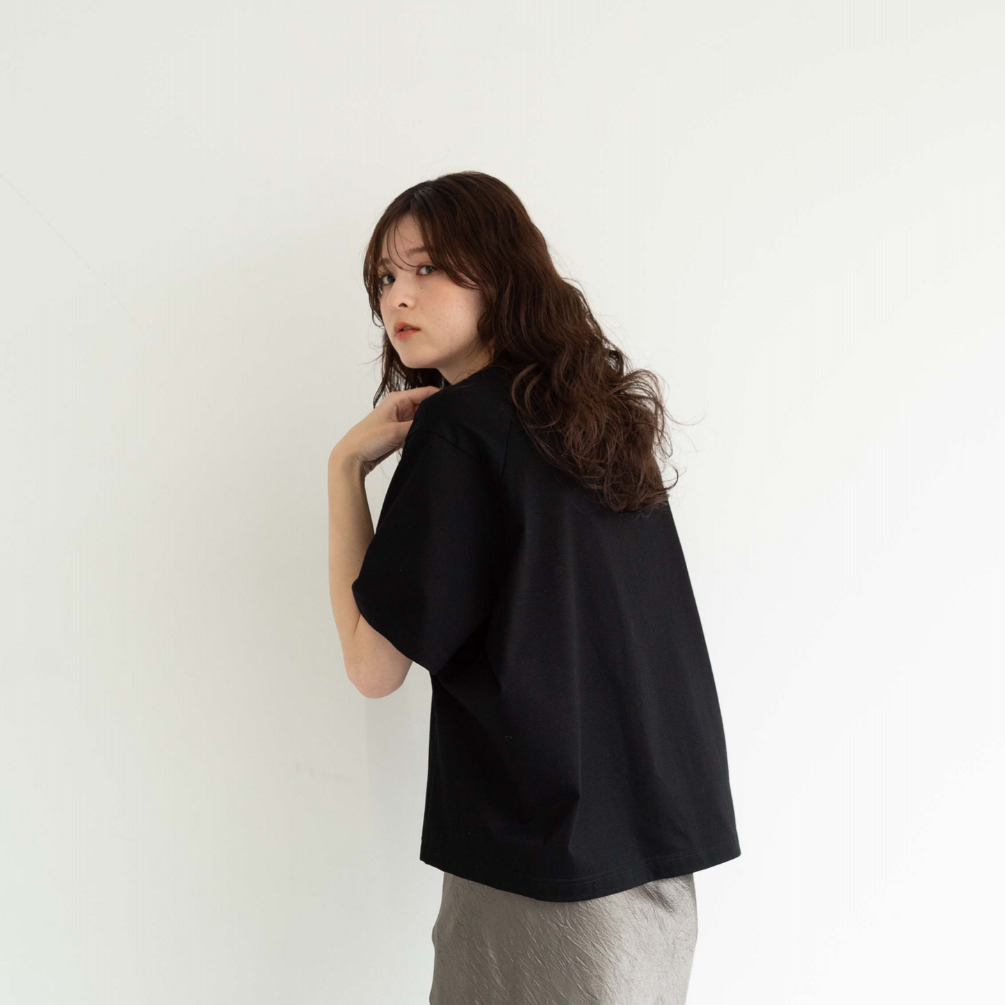 Compression casual oversized pullover T-shirt.