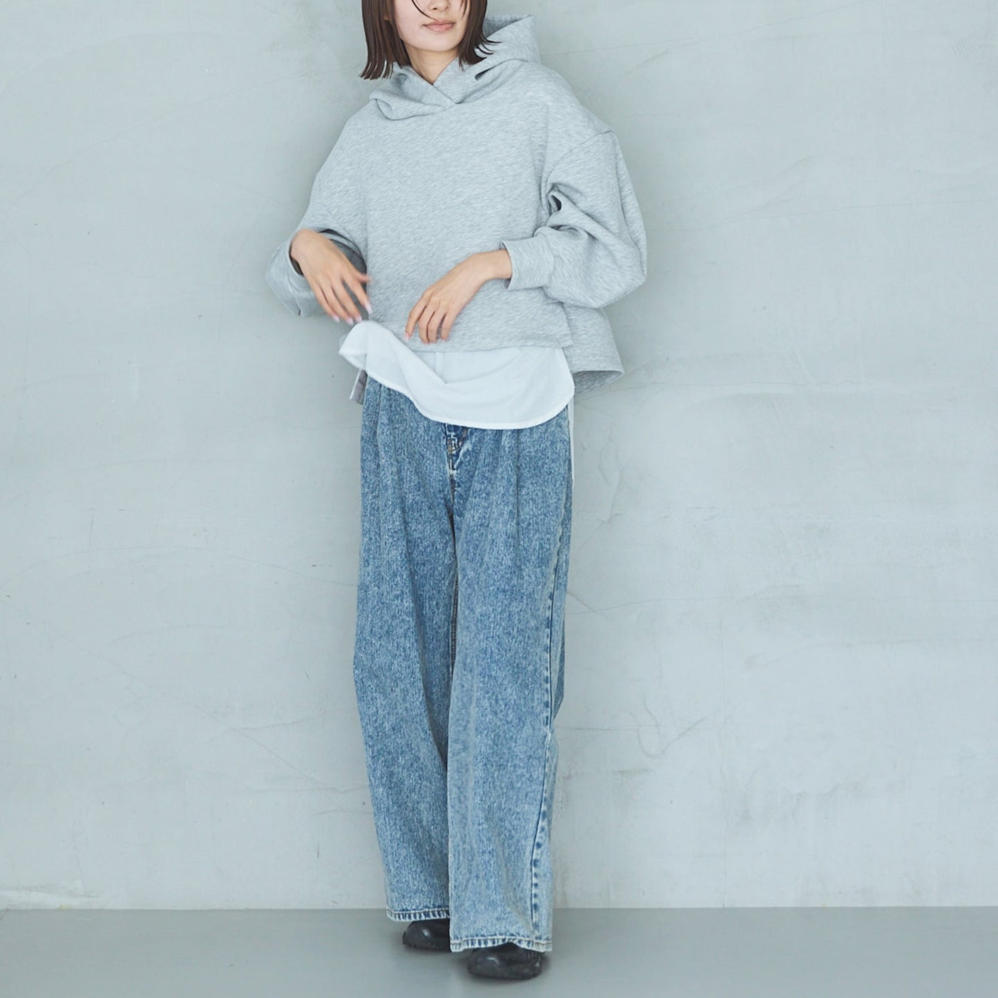 Wide Cropped Hoodie