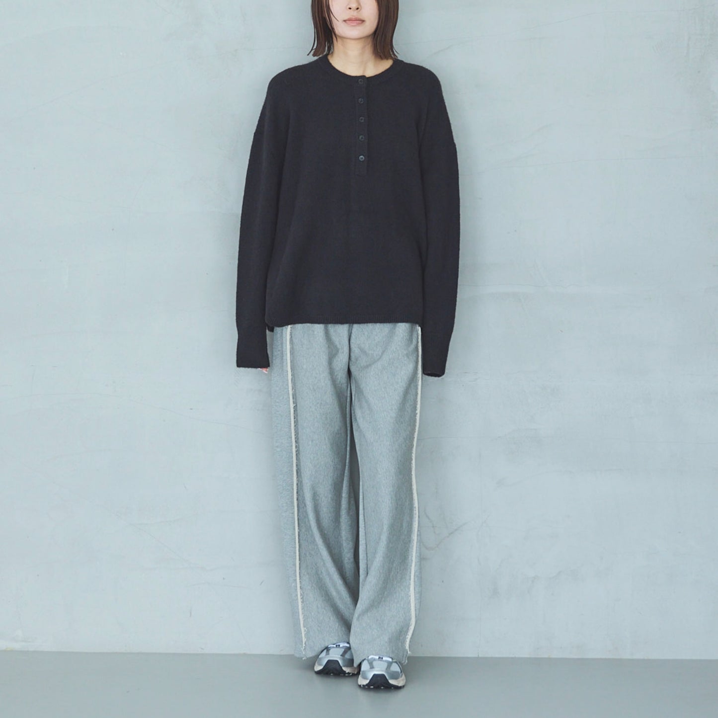 Henley Neck Pullover FOX VELVET