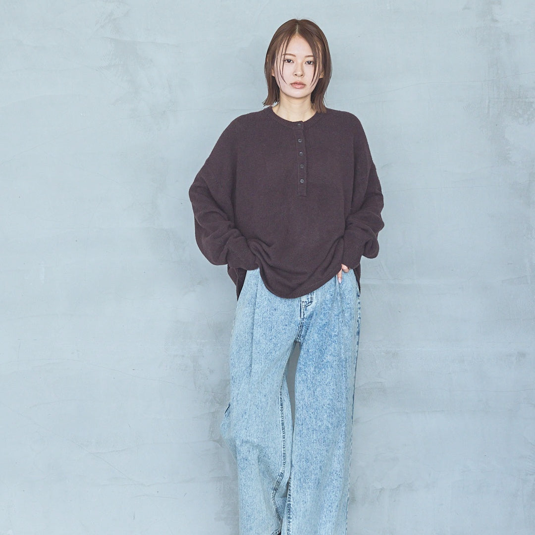 Henley Neck Pullover FOX VELVET