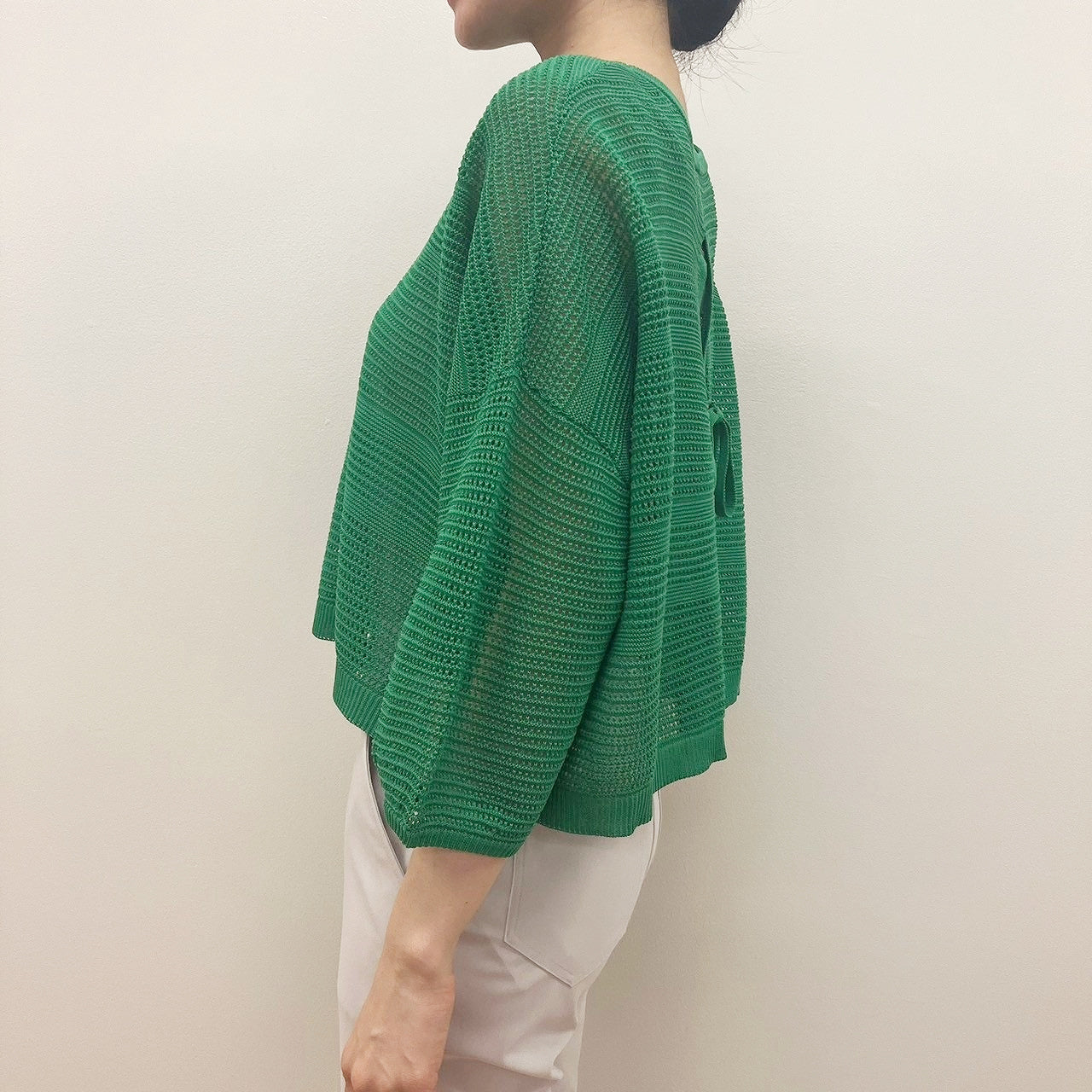 12G mesh back slit pullover