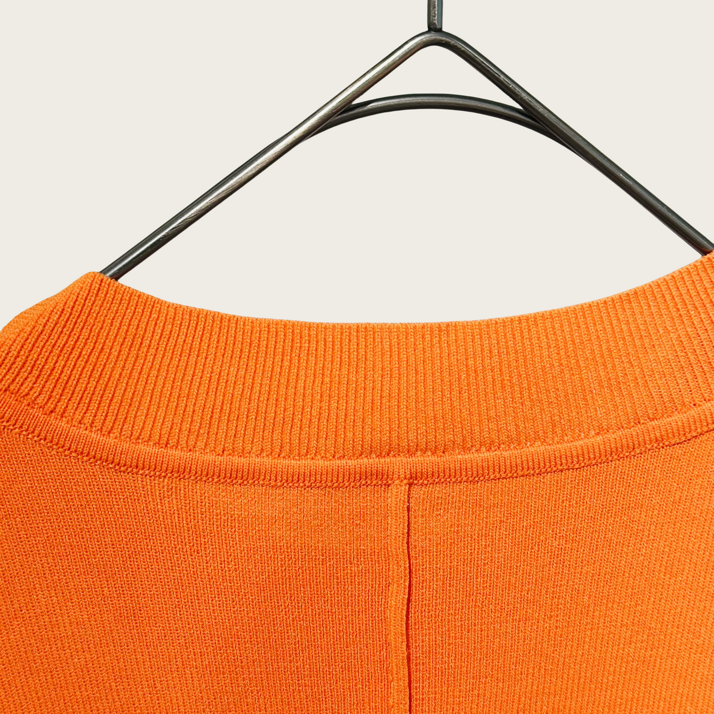 16G fine ribbed French sleeve knitted pullover