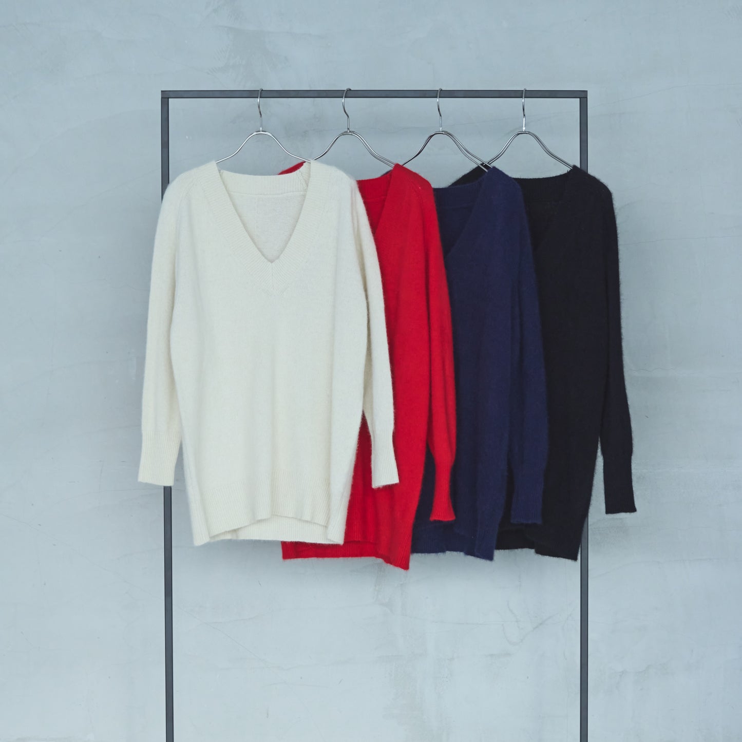 7-Gauge Raccoon Blend V-Neck Tunic Knit