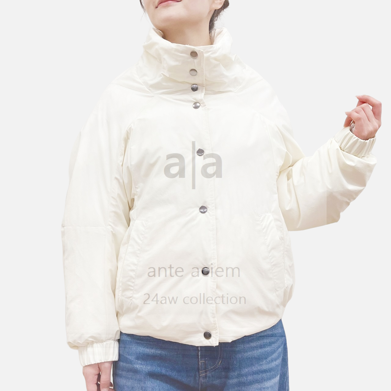 Reversible Down Jacket with Water-Repellent Treatment