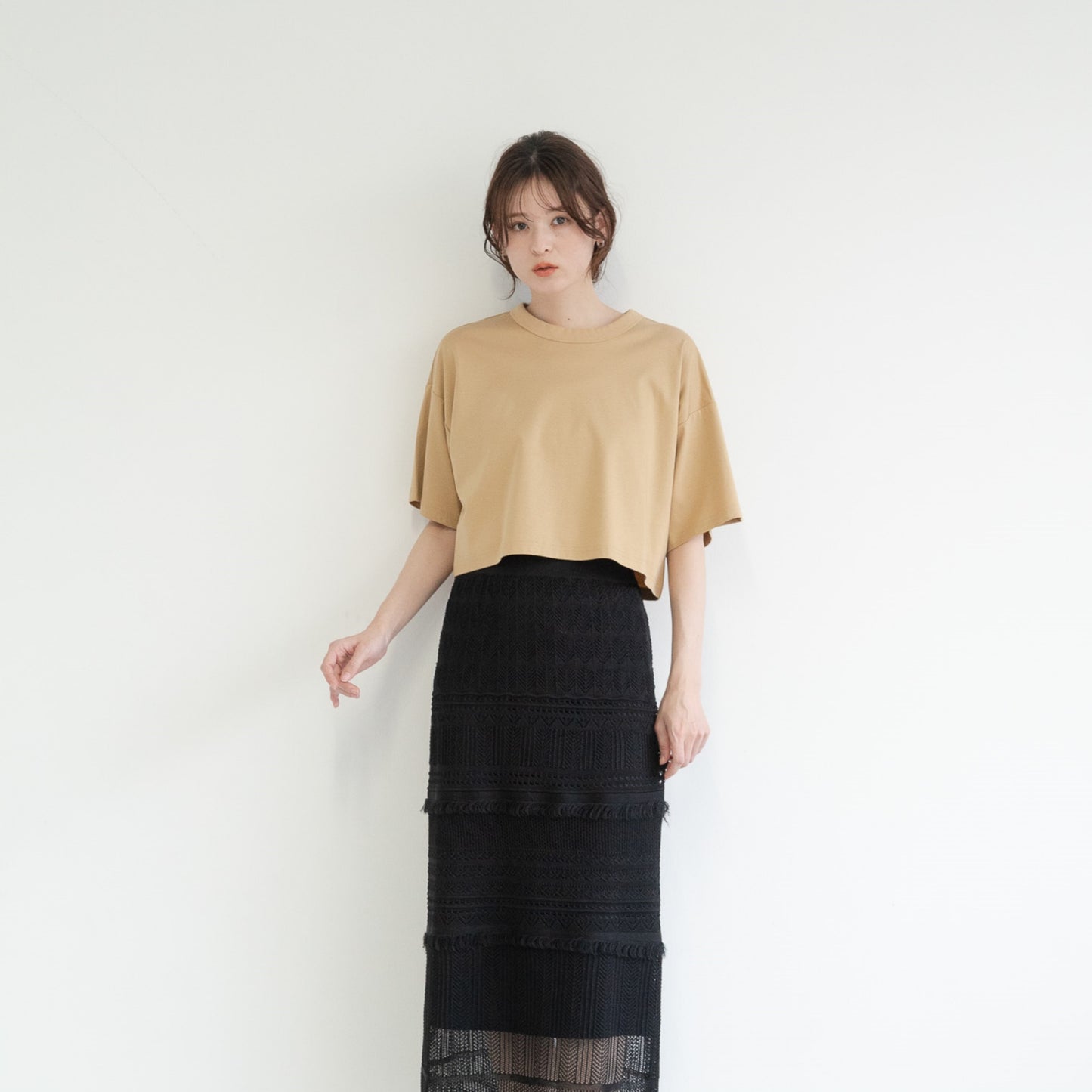 Silk-mix smooth fabric pullover T-shirt