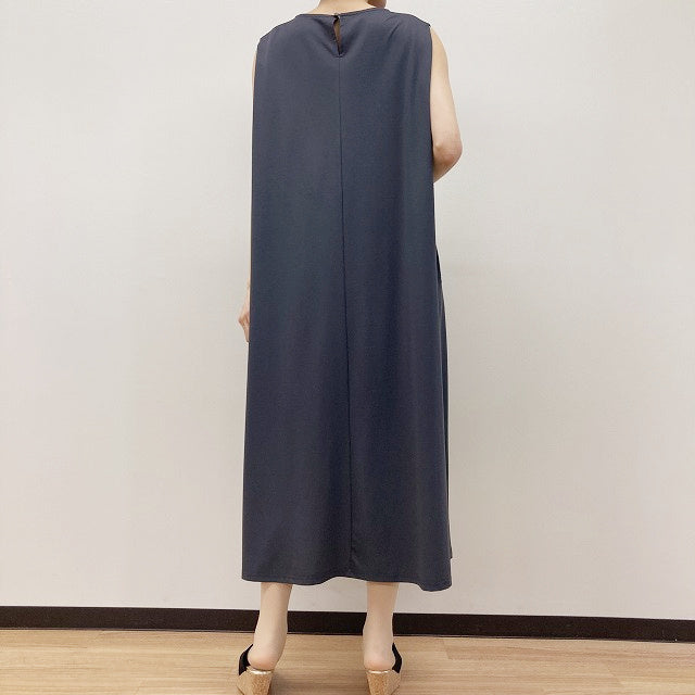 Pique fabric tuck sleeve OP