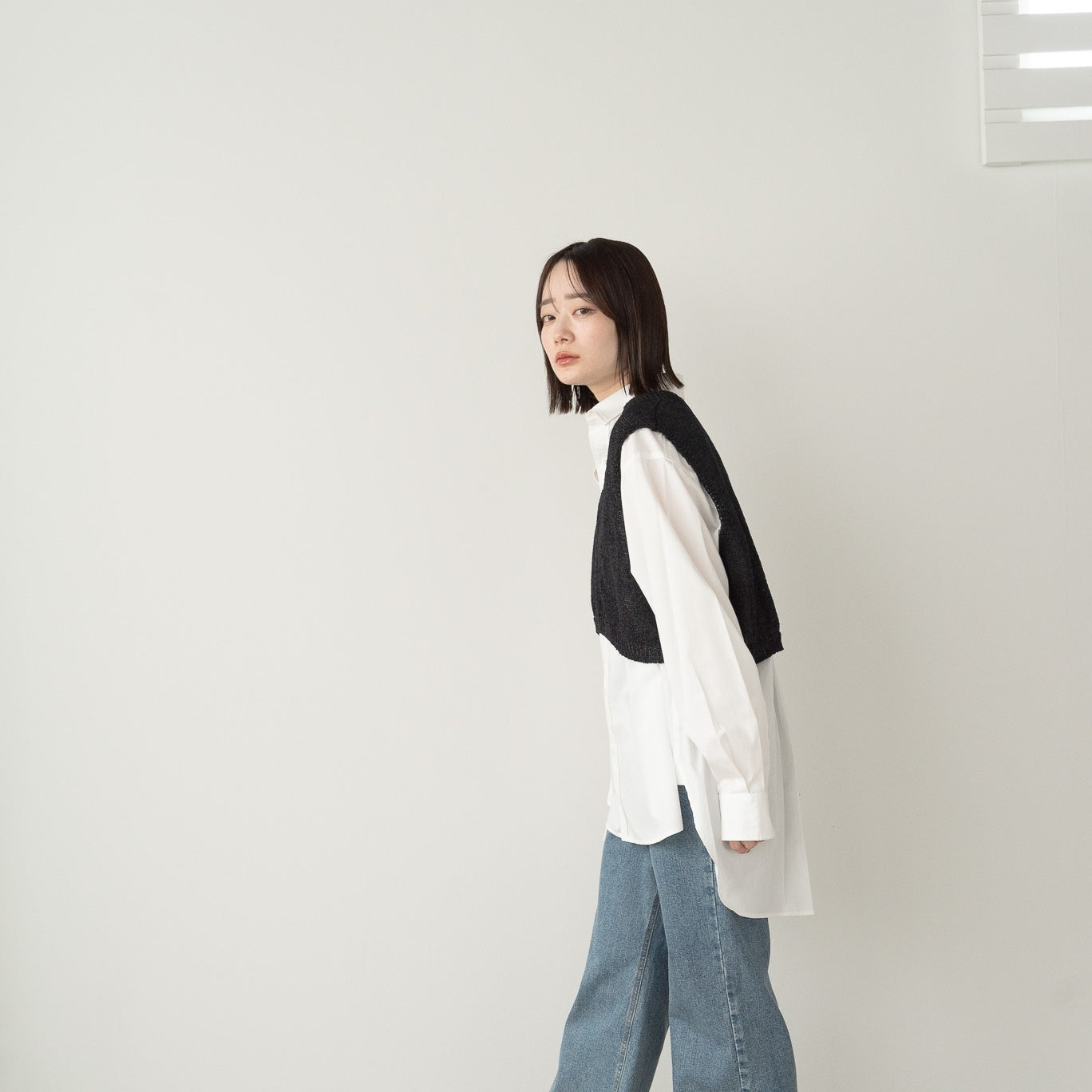 V Neck Short Vest